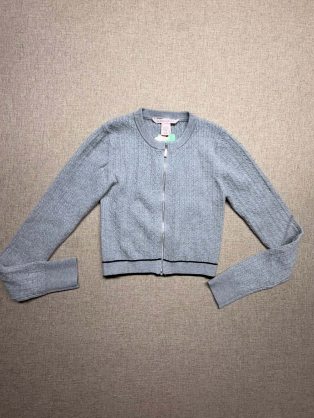 NWT Victoria's Secret Small Gray Cable Knit Full Zip Cropped Cardigan Sweater